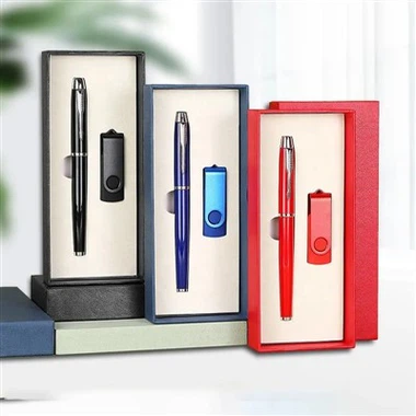 صناديق هدايا أقلام ومحركات أقراص USB
